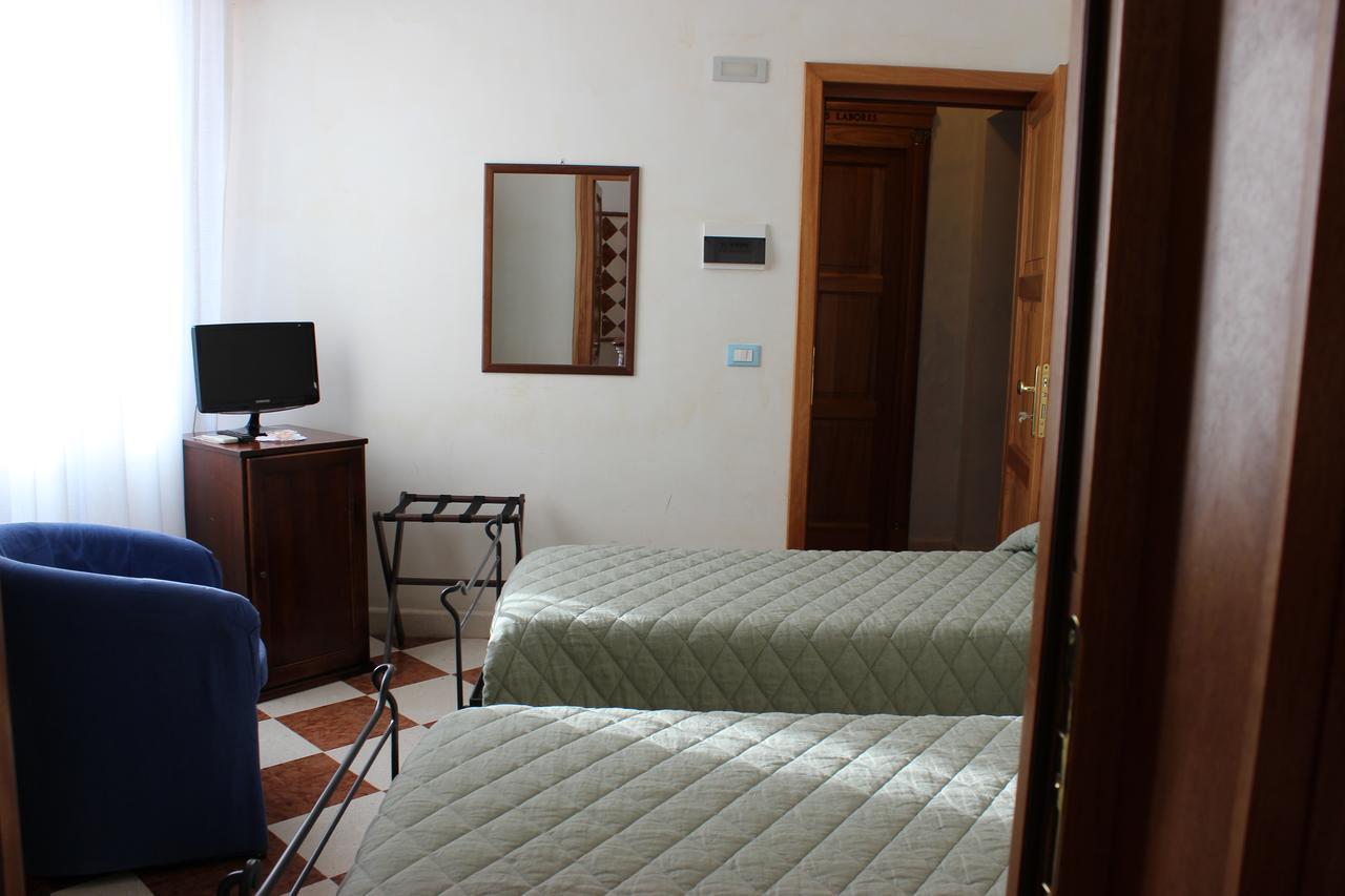 Villa Cosilinum Падула Екстериор снимка