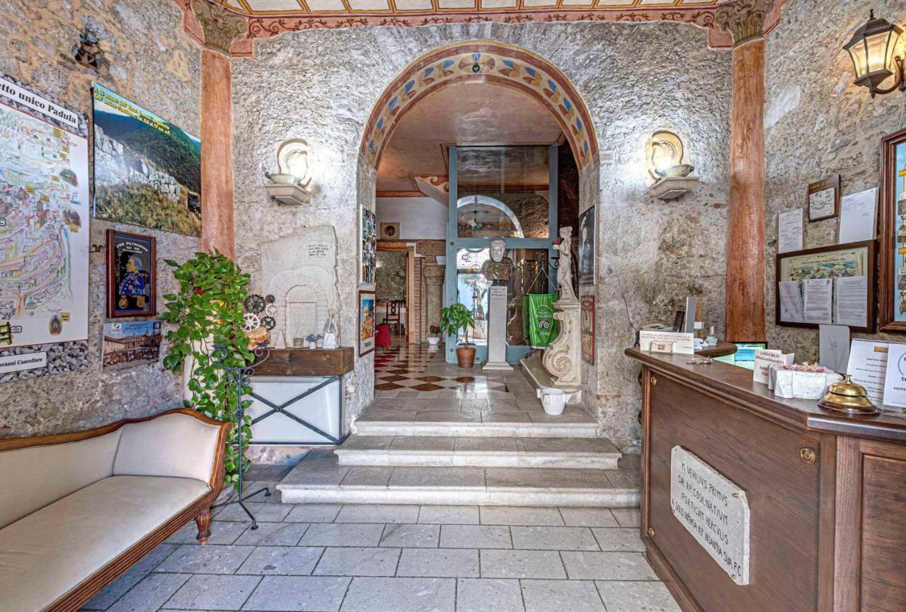 Villa Cosilinum Падула Екстериор снимка